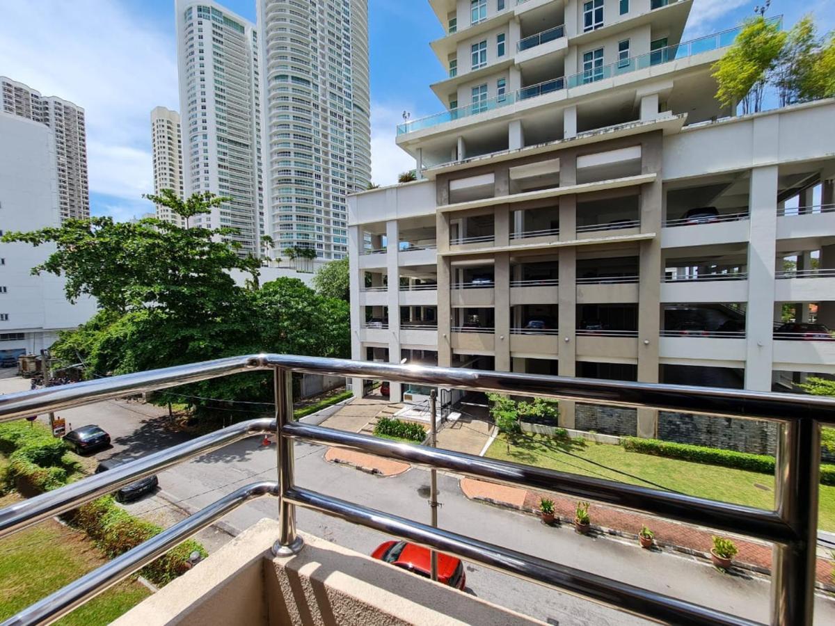 Mg Casa Inn - Mutiara Gurney George Town Exteriör bild