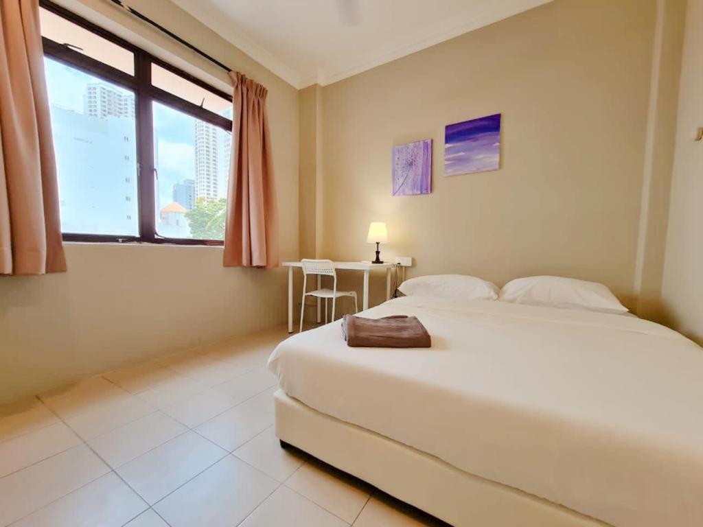 Mg Casa Inn - Mutiara Gurney George Town Exteriör bild